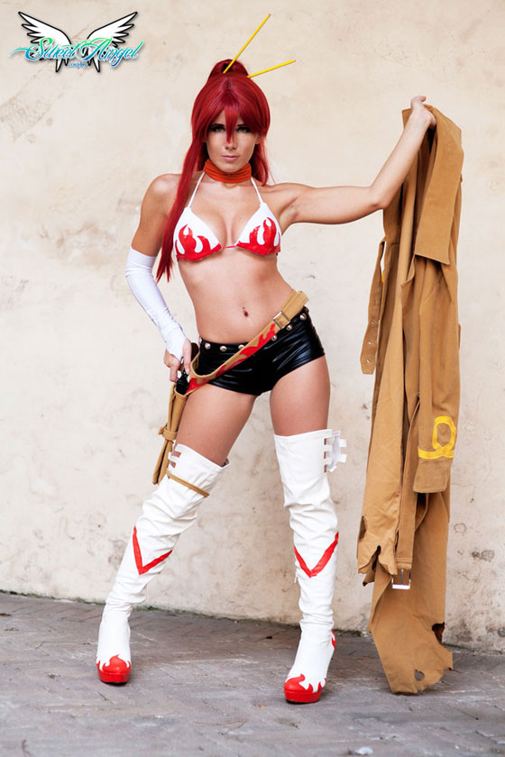 Yoko Littner cosplay with coat