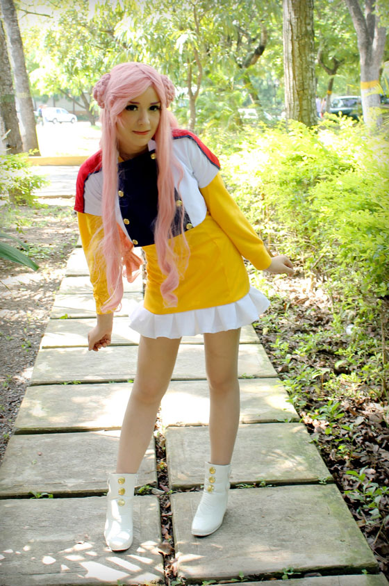 cosplay of Euphemia li Britannia from Code Geass wearing a yellow dress